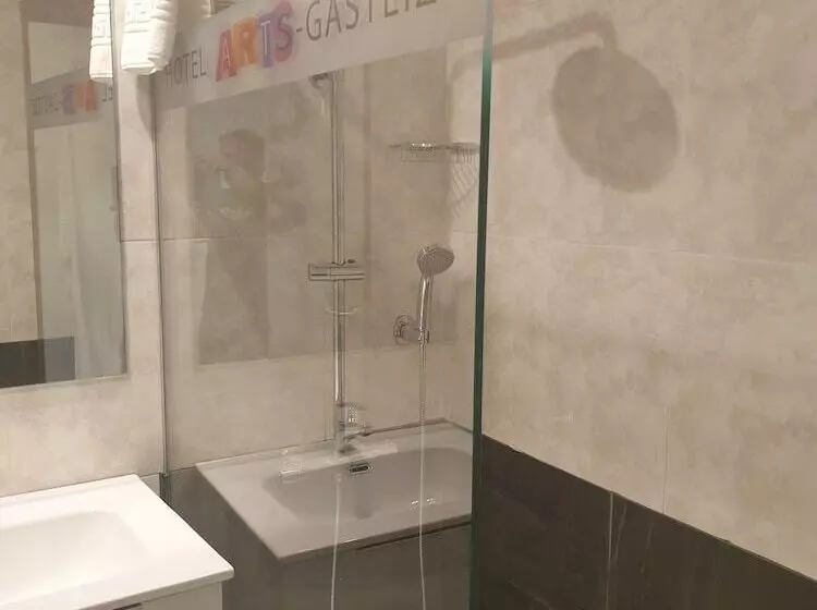 هتل Arts Gasteiz Centro
