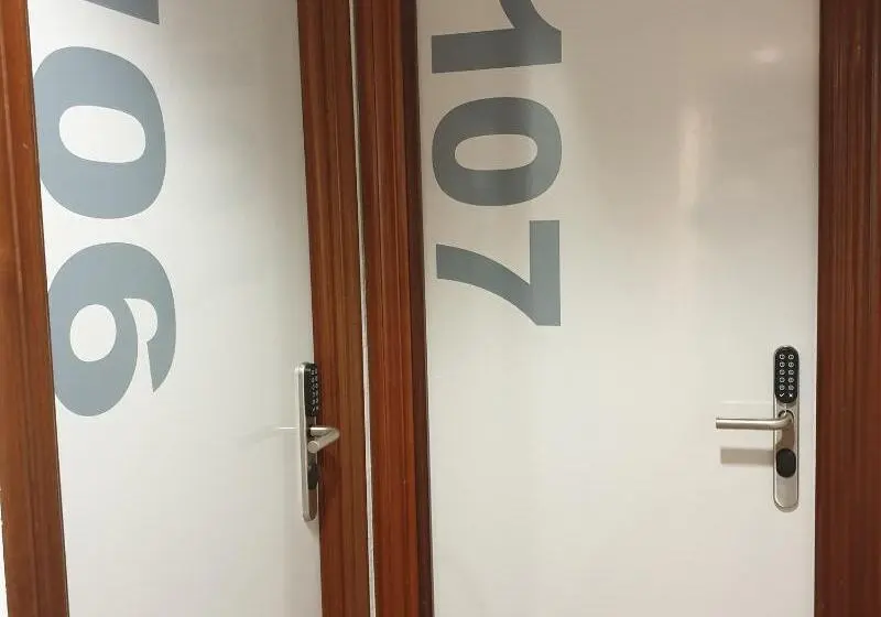 هتل Arts Gasteiz Centro