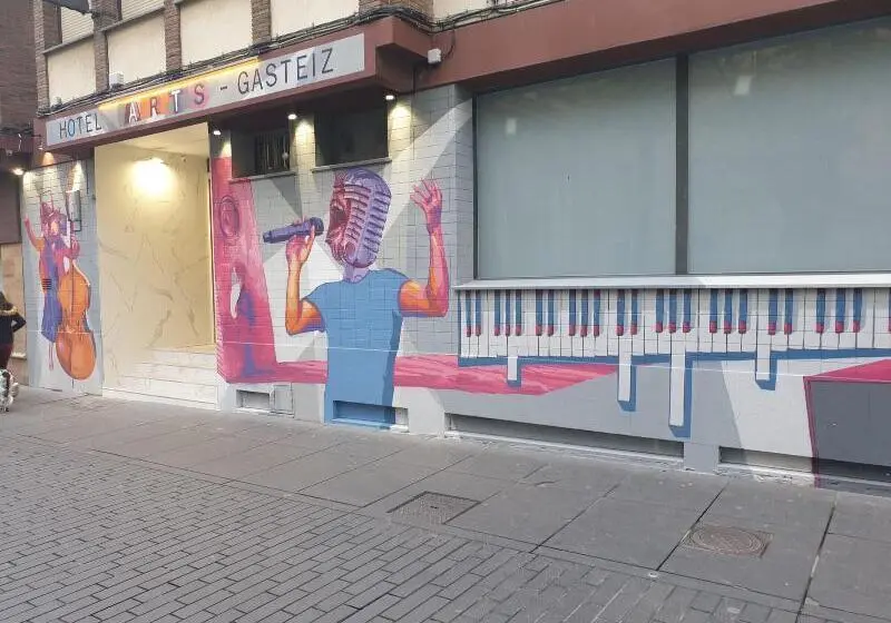 هتل Arts Gasteiz Centro