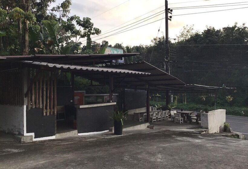 בית מלון כפרי Baan Aunrak Koh Chang