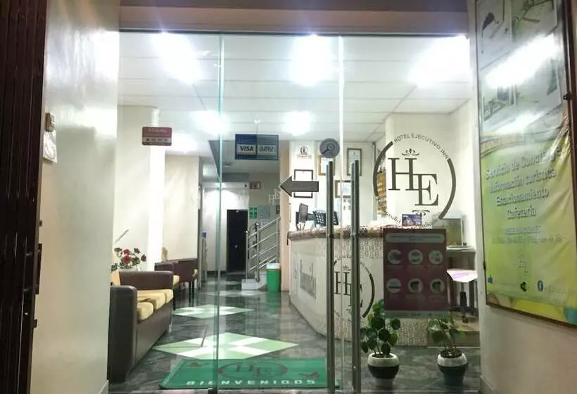 ホテル Ejecutivo Inn