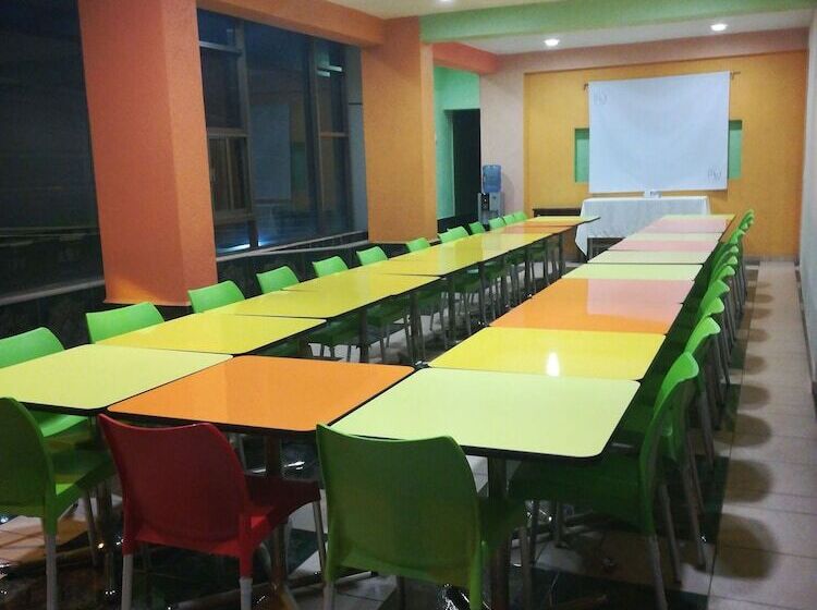 فندق Ejecutivo Inn