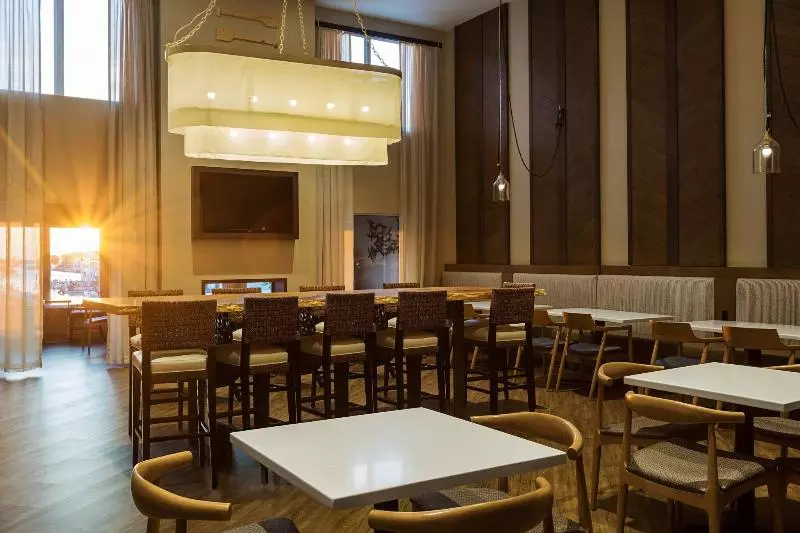 هتل Fairfield Inn & Suites By Marriott Ocean City