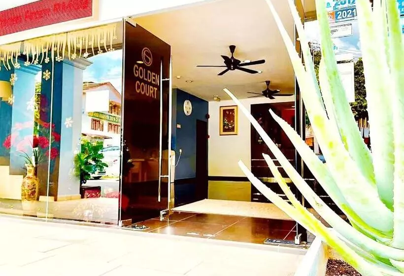 Golden Court Hotel   Sri Pelangi