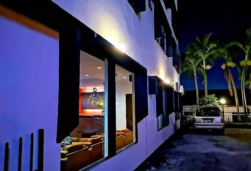 Golden Court Hotel   Sri Pelangi