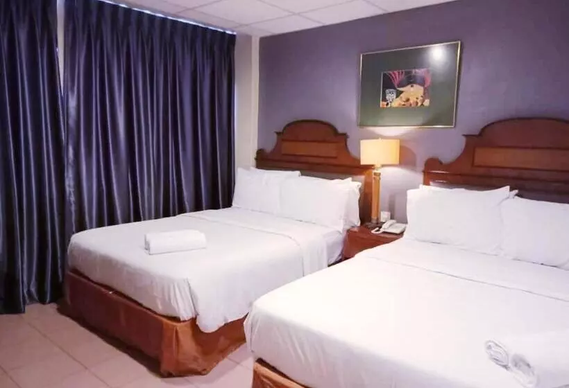 Golden Court Hotel   Sri Pelangi