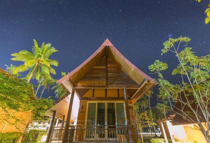 בית מלון כפרי Koh Kood Paradise Beach