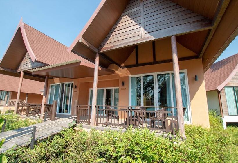 בית מלון כפרי Koh Kood Paradise Beach