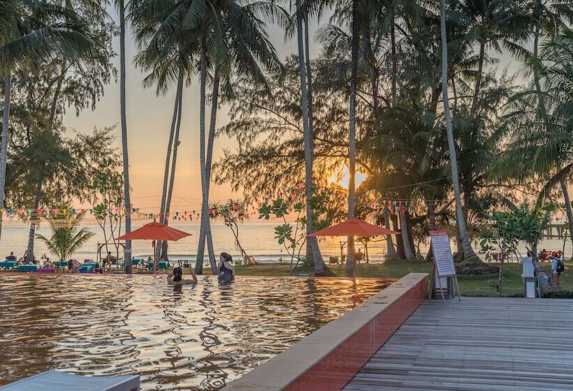 בית מלון כפרי Koh Kood Paradise Beach