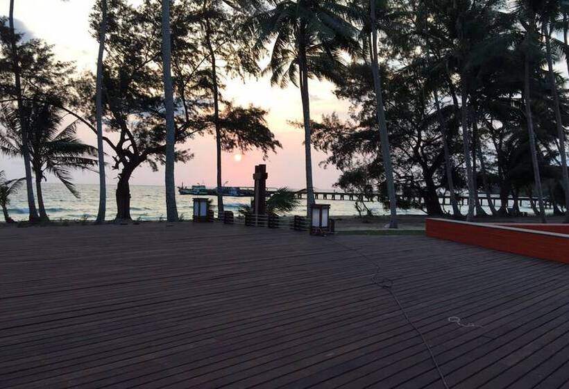 בית מלון כפרי Koh Kood Paradise Beach