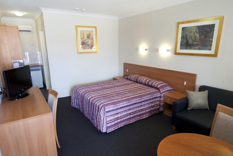Отель Narellan Motor Inn