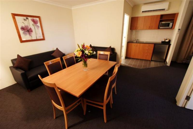 Отель Narellan Motor Inn