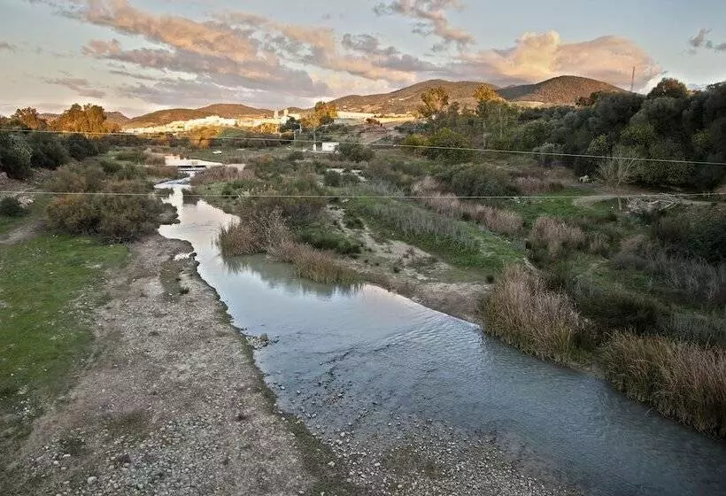 ホテル Puerta De La Sierra