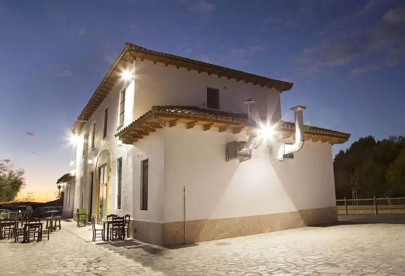 ホテル Puerta De La Sierra