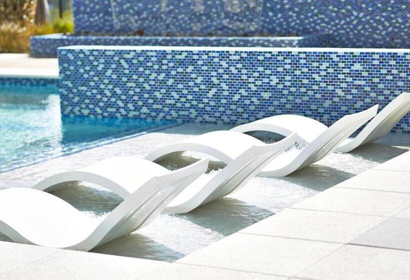 Отель Renaissance Dallas At Plano Legacy West