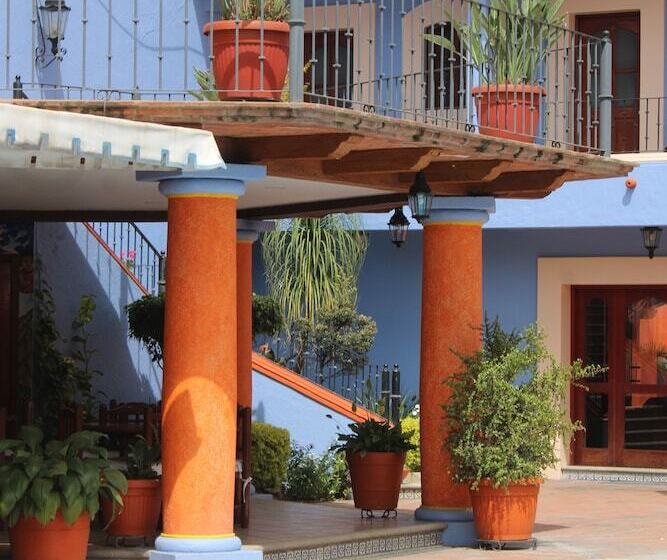 Отель Santa Helena Plaza