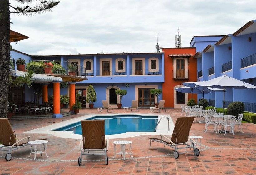 Отель Santa Helena Plaza