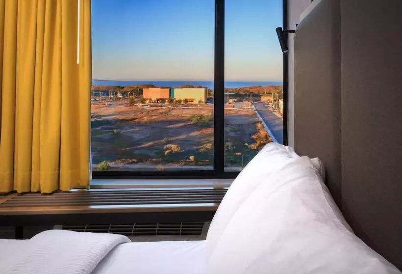 Hotelli Springhill Suites By Marriott The Dunes On Monterey Bay