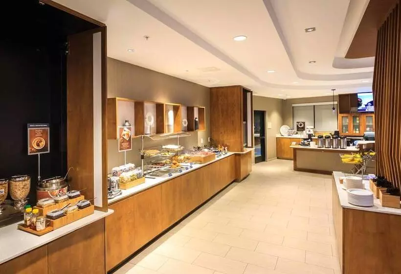 Hotelli Springhill Suites By Marriott The Dunes On Monterey Bay