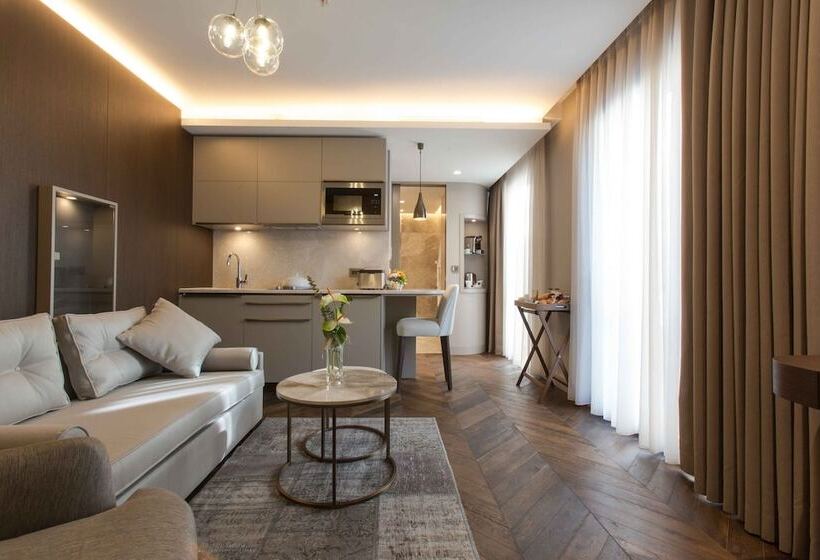 Noble22 Suites Special Category