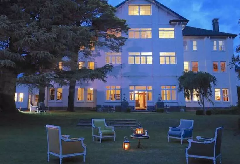 Majatalo The Robertson Hotel