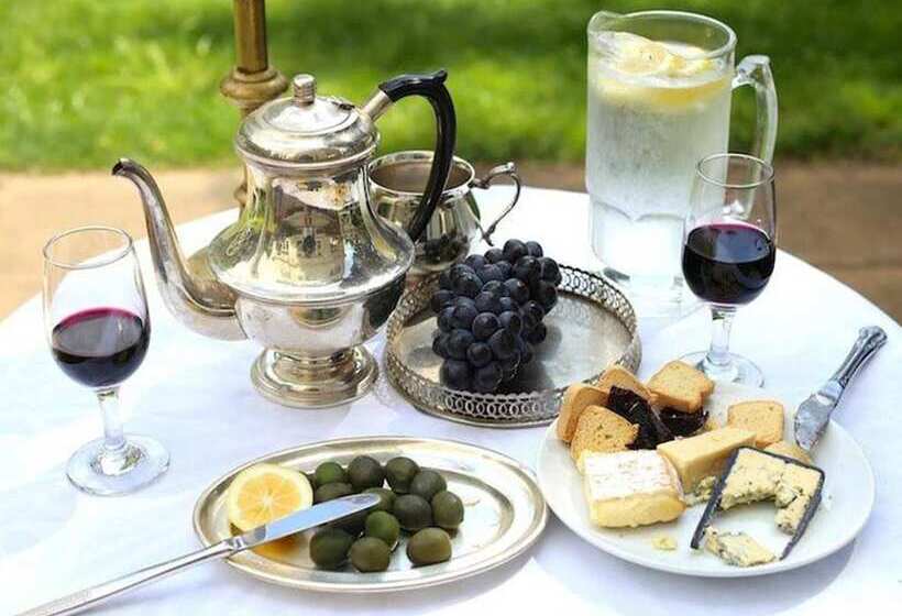 Pensão The Robertson Hotel