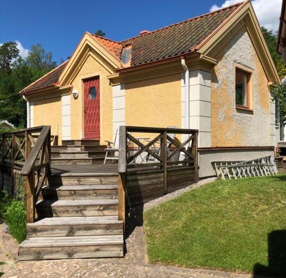 Bed and Breakfast Galärvägen 4 A