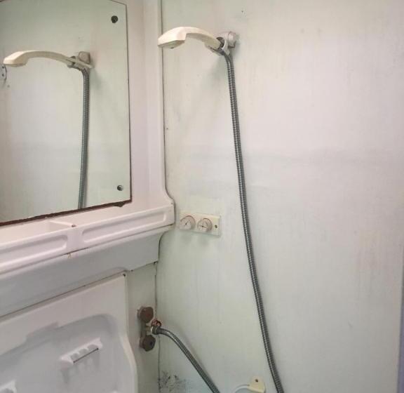 Капсульный Oтель Campervan Ehu Derry