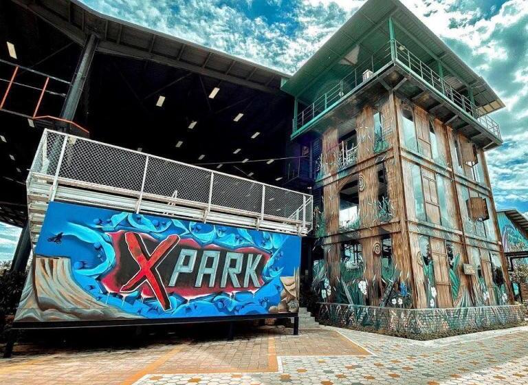 בית מלון כפרי X Park Iskandar Puteri