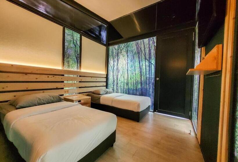 בית מלון כפרי X Park Iskandar Puteri