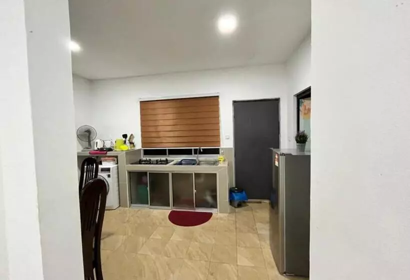 ペンション D Tetamu Bandar Sg Long