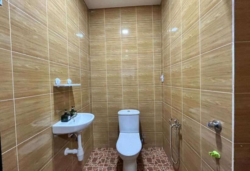 بنسيون D Tetamu Bandar Sg Long