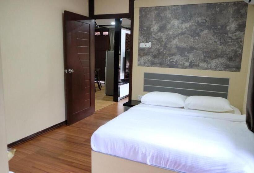 Kurort  D Razna Chalet Pantai Seberang Takir