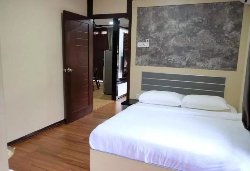 Lomakeskus D Razna Chalet Pantai Seberang Takir