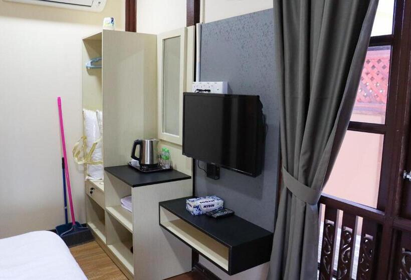 Kurort  D Razna Chalet Pantai Seberang Takir