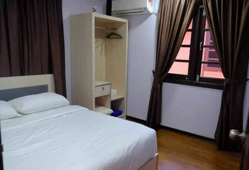 Lomakeskus D Razna Chalet Pantai Seberang Takir