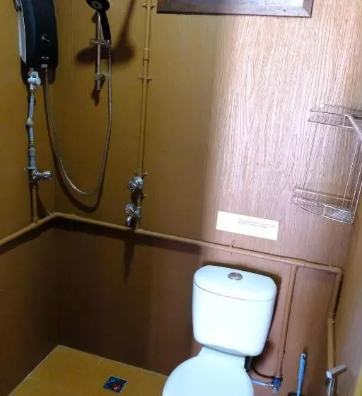 Lomakeskus D Razna Chalet Pantai Seberang Takir