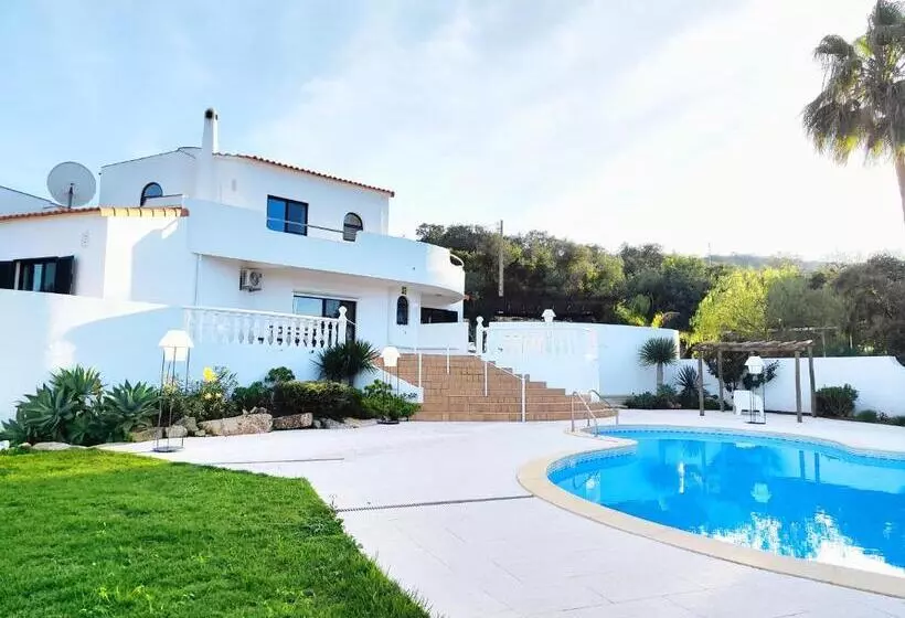 ベッドアンドブレックファースト Vila Alegria Ch2