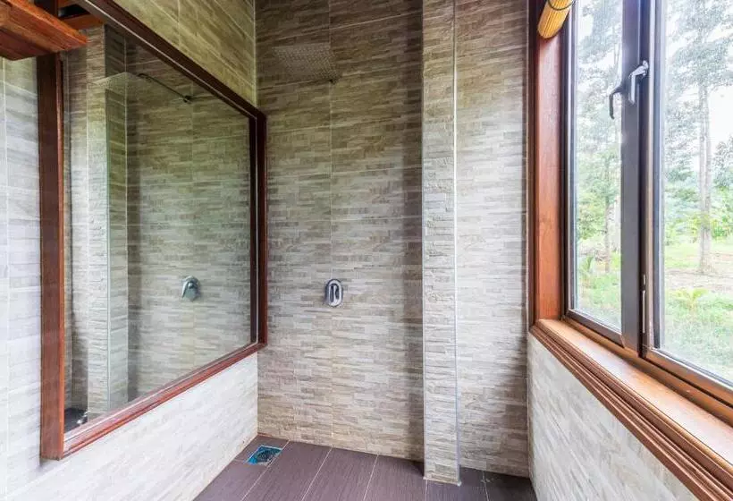 Bentong Eco Wellness Resort 14room 69pax By Verano Homestay