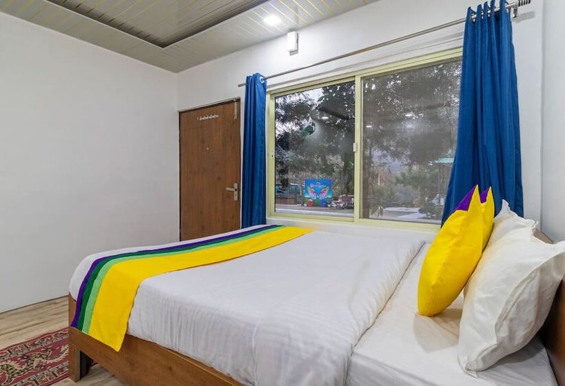 Itsy Hotels Paddler Zone With Bungee Jumping