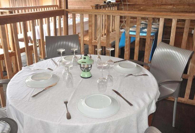 هتل Base Nautique Isonalambo