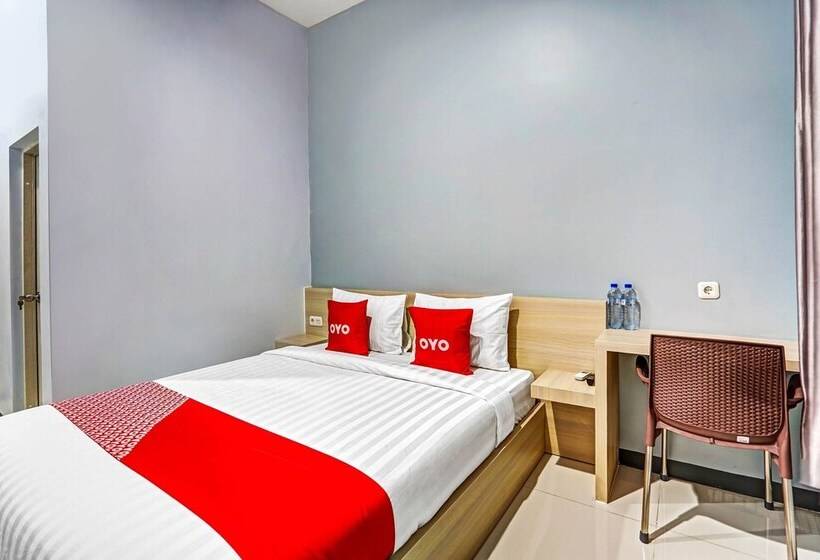 هتل Oyo 90891 Parang Kusumo Residence