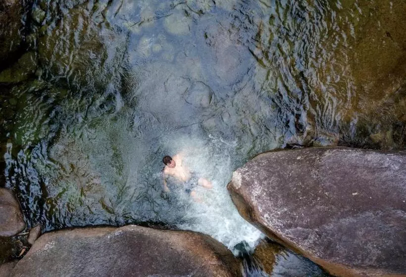 Hotelli Pé Da Serra