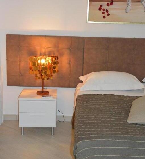 بنسيون Emozioni