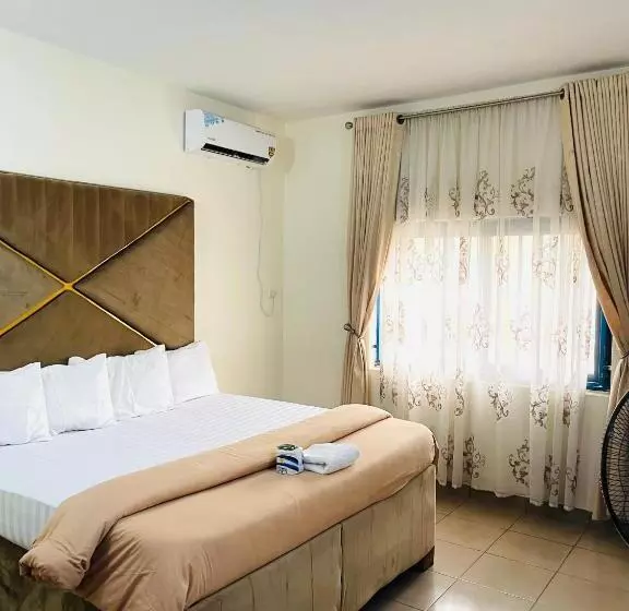 پانسیون Od V!ck S Luxe, Wuse District, Swimming Pool, Gym, Wifi, 24hr Power, Security, Dstv