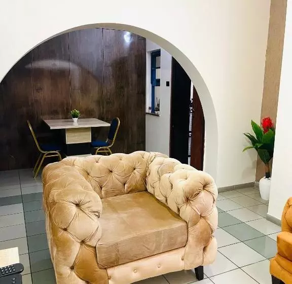 پانسیون Od V!ck S Luxe, Wuse District, Swimming Pool, Gym, Wifi, 24hr Power, Security, Dstv