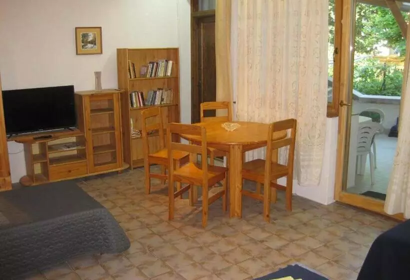 پانسیون Parti Apartman