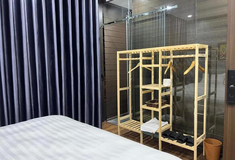 تختخواب و صبحانه Happy Hill Flamingo đại Lải