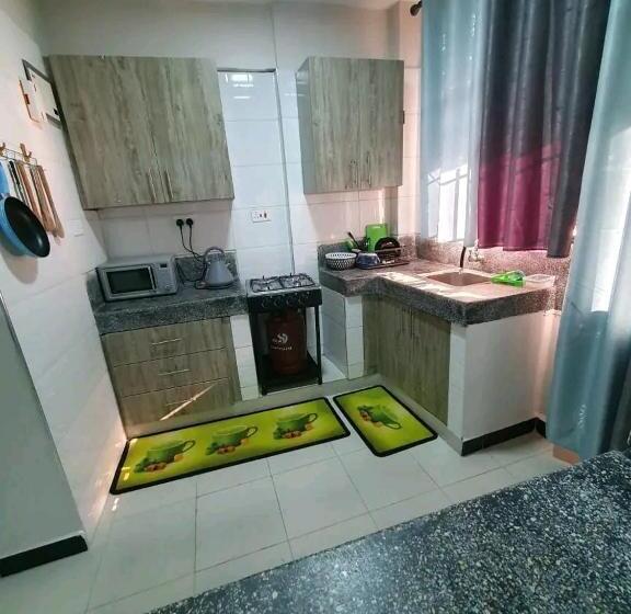 تختخواب و صبحانه Mercy Homey Homes