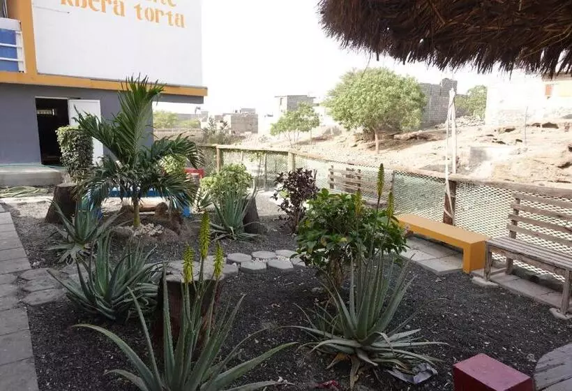 تختخواب و صبحانه Residencial Ribeira Torta